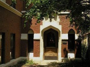 922 Ontario St, Oak Park, IL 60302