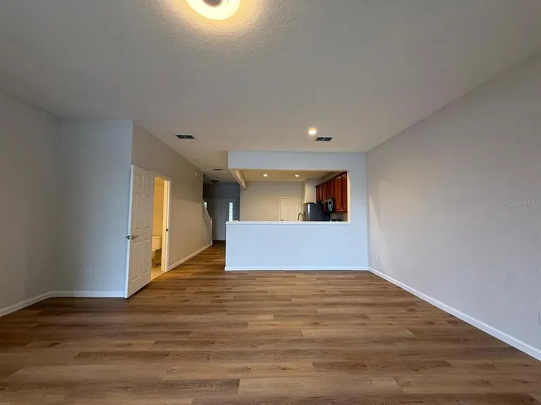 933 Enclair St — Photo 11