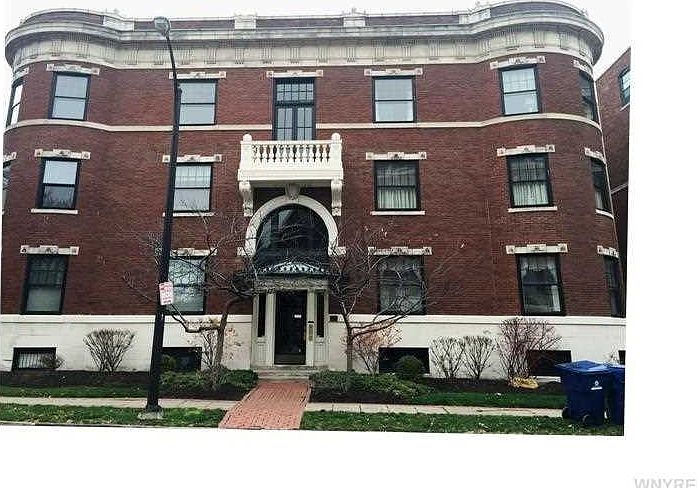 1st image of 63 Barker St