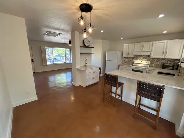 3080 W Desert Crest Pl, Tucson, AZ 85713