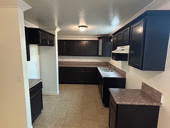 5th image of 641 1/2 E 76th St