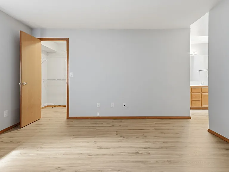 894 SE 71st Ave — Photo 11