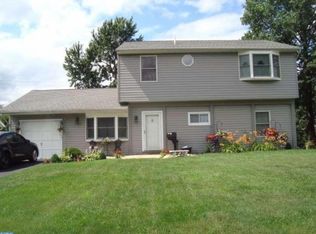821 Eldridge Rd, Fairless Hills, PA 19030