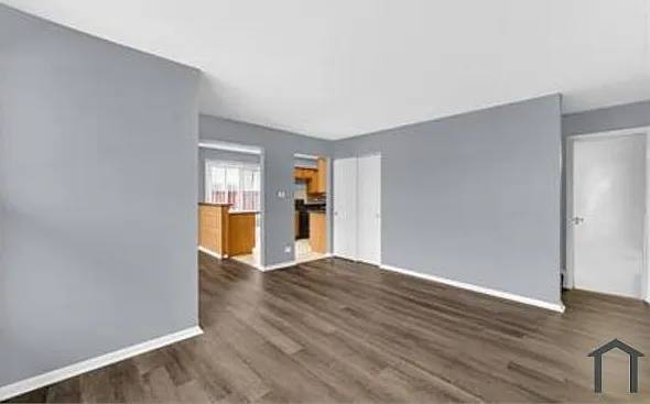 1793 Queensbury Cir — Photo 1