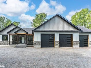 24 B Buck Hill Rd, Hastings Highlands, ON K0L1C0