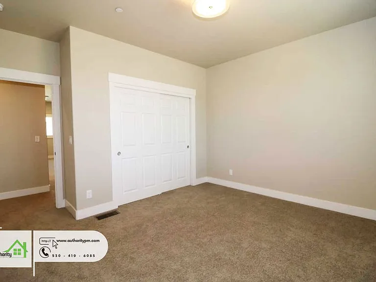 6677 Bandito Dr — Photo 24