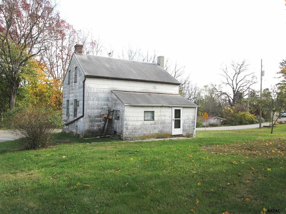 2nd image of 490 Mount Misery Rd