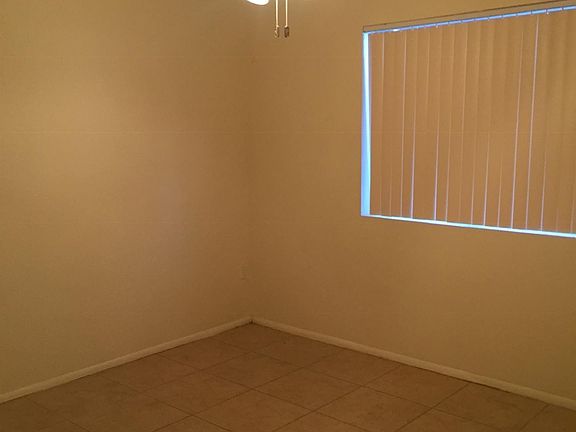 5th image of 2417 W Campbell Ave APT 201
