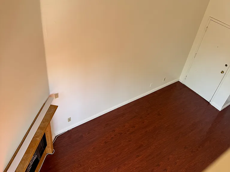 11122 Morrison St #102 — Photo 2