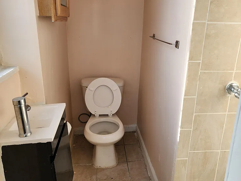 2F 10th North Bond St #2F — Photo 2