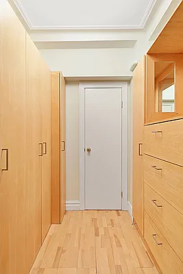 Sold by Compass | media 7