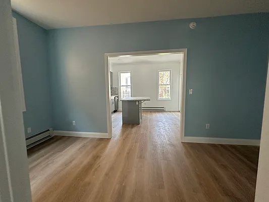 Rented by Capri Jet Realty Corp | media 9