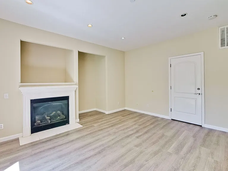 352 Beemer Ave — Photo 17