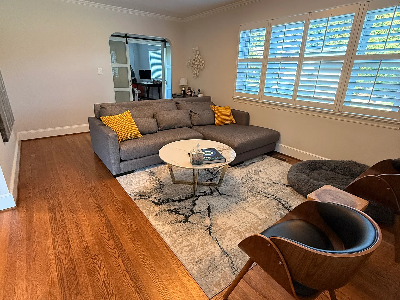 4 bed, 2.5 bath, 2053 sqft, $6,295 — Photo 4