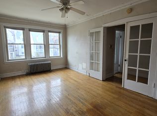 4109 N Sacramento Ave #3, Chicago, IL 60618