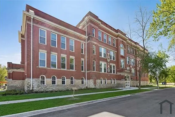 1 bed, 626 sqft, $998 — Photo 2