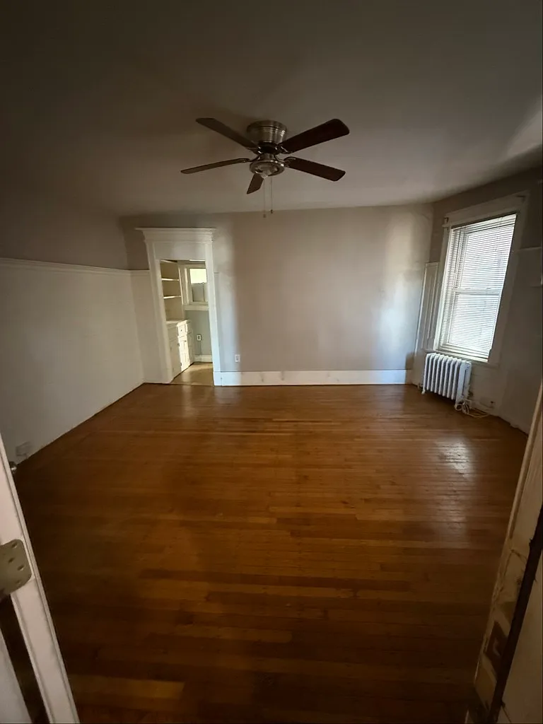 Tour Sunday 10 am- 12 Spacious Apartment in University City, Philadelphia — Photo 2