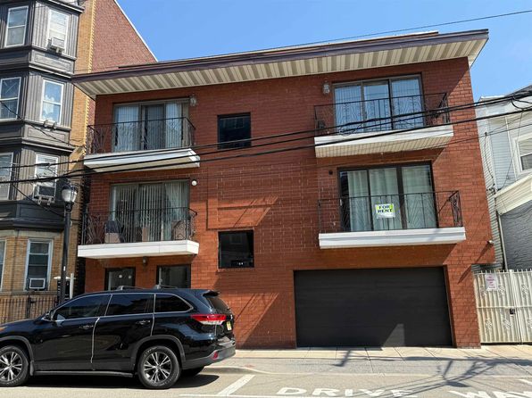 226-228 49th St APT 3