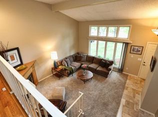 8570 Morgan Ln, Eden Prairie, MN 55347