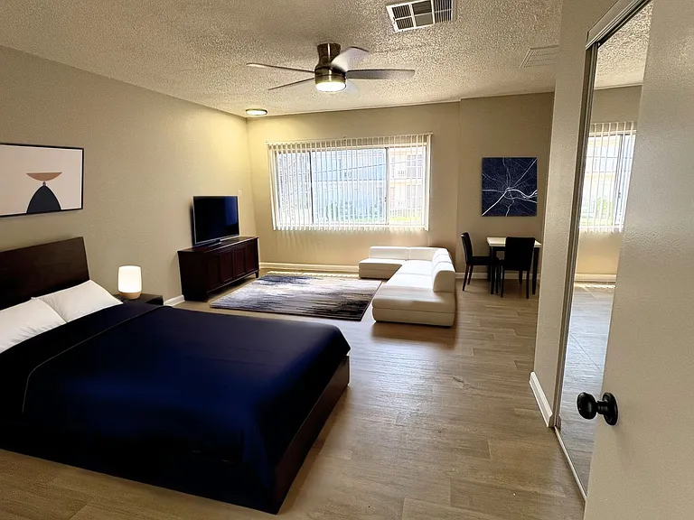 Ogden Villas — Photo 13