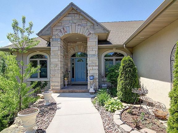 2nd image of 4701 Grandview Ct