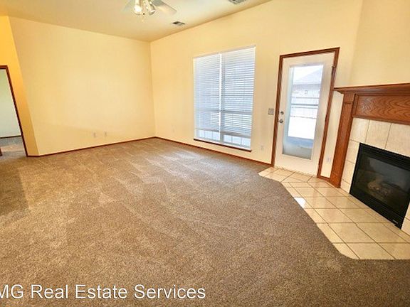 3rd image of 661 SW 161st St