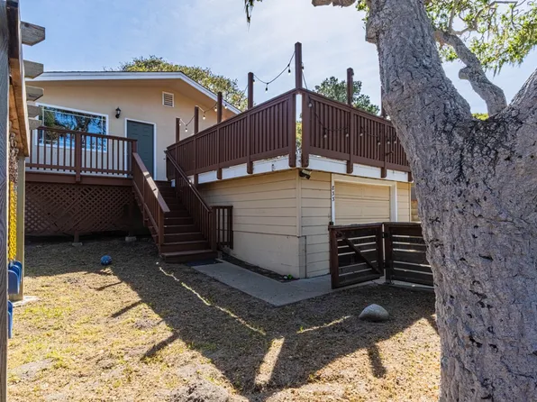 833 2nd St, Pacific Grove, CA 93950
