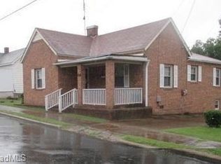 205 W Washington St, Mayodan, NC 27027