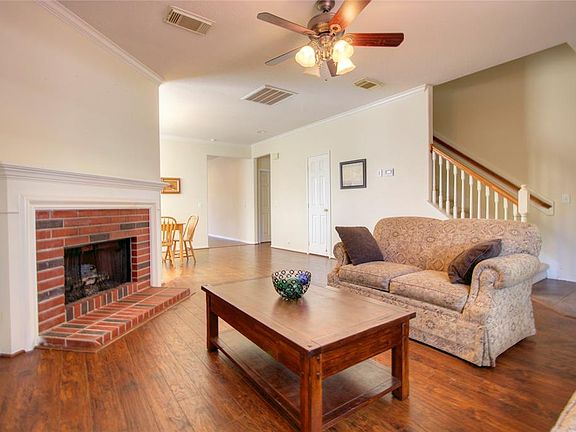 3rd image of 3322 Auburn Hollow Ln