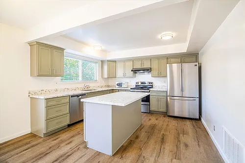 1235 Hollenbeck Ave #B Photo 1