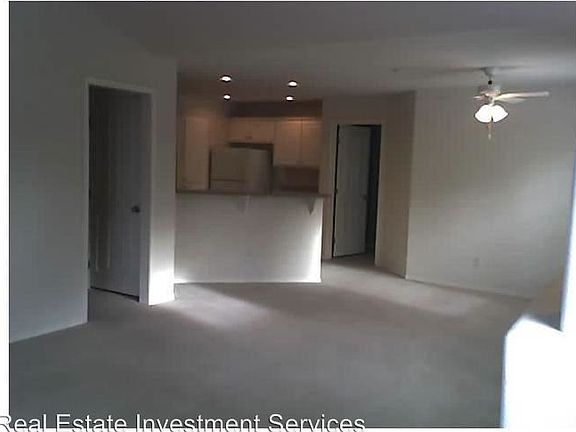 2nd image of 1636 Kennedy Pl #F-3