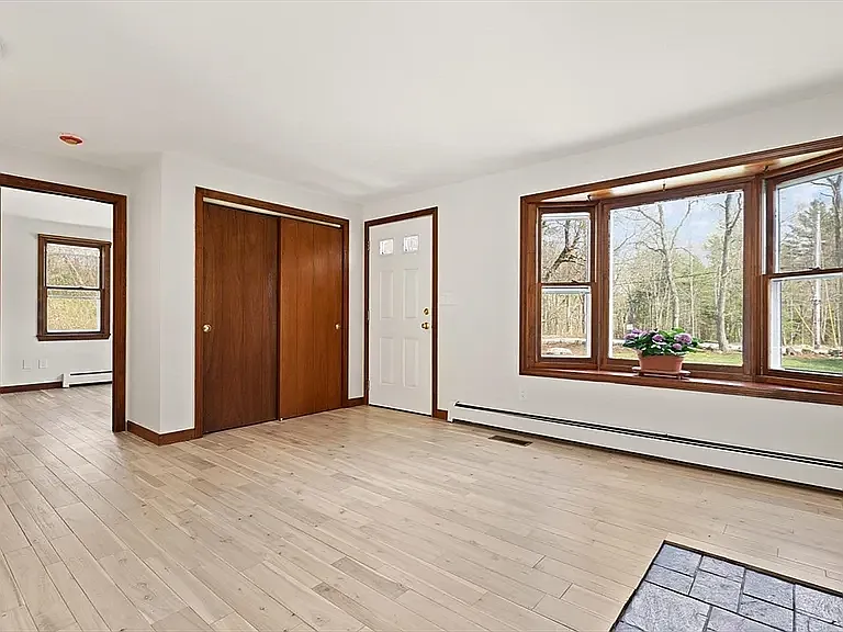2 bed, 810 sqft, $2,700 — Photo 4