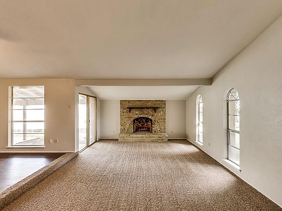 3rd image of 441 Thistle Dr