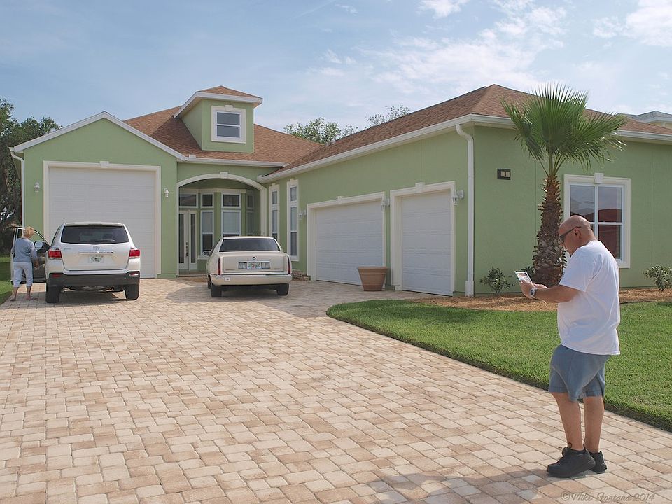 1st image of 205 Harmony Ln