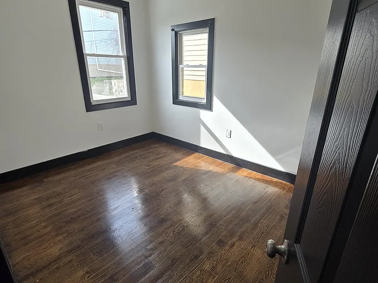 80 N 9th St #G1 — Photo 4
