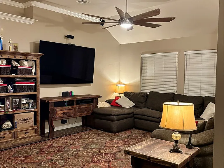 2220 Mangrove Dr — Photo 3