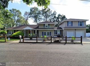 205 Algonquin Trl, Forked River, NJ