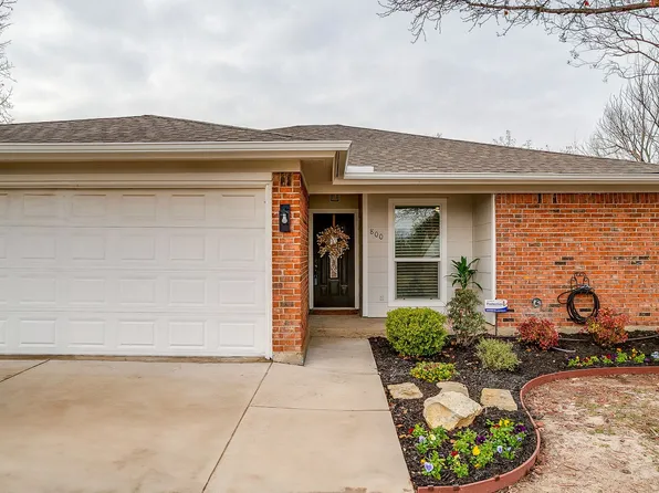 800 Crestview Dr, Burleson, TX 76028