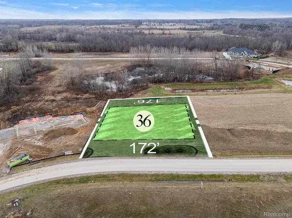 1812 Vista Dr, Oakland, MI 48363