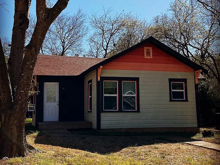 903 Haynes St #A — Photo 2