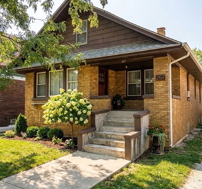 1st image of 253 Wilson Ave