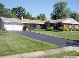 19 Honeysuckle Ln, Matawan, NJ 07747