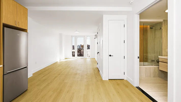 Rented by Nooklyn NYC LLC | media 27