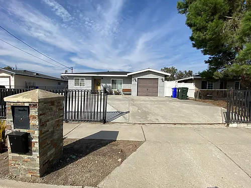16586 Miller Ave Photo 1