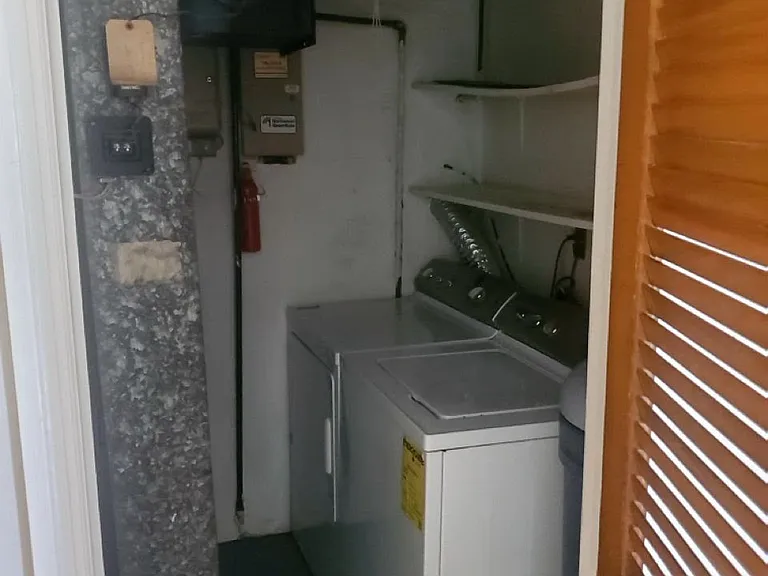 8 Gerardine Pl — Photo 20