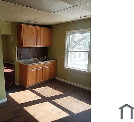 4th image of 8456 S Buffalo Ave Front 2
