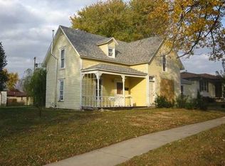 703 E Filmore St, Winterset, IA 50273