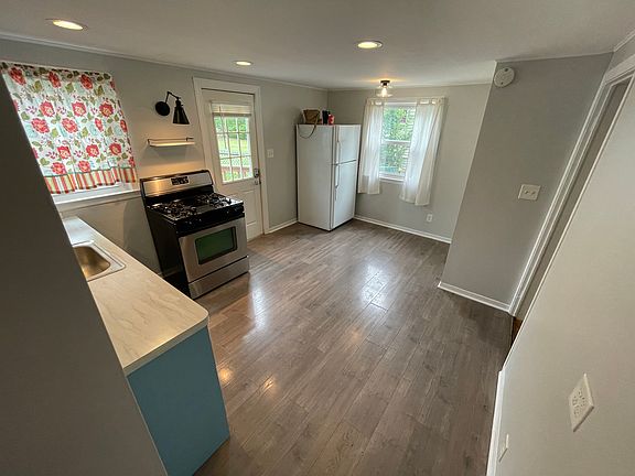 4th image of 605 Starin Ave