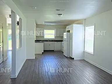 4 bed, 2.5 bath, 1419 sqft, $2,628 — Photo 4
