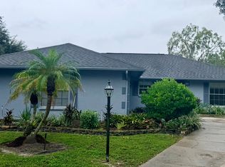 1811 Thistle Ct, Zephyrhills, FL 33543